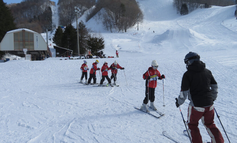 雪の学校　スキーレッスン1日目②